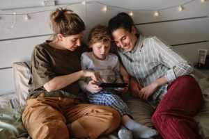 Home Ouders bespreken hun drie tips voor een goed ouderschapsplan met focus op kinderbelang en regelingen