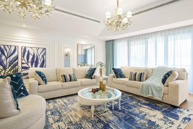 Home Het juiste vloerkleed voor je woonkamer maakt het interieur compleet: tips voor maat, materiaal en kleur voor een gezellige z
